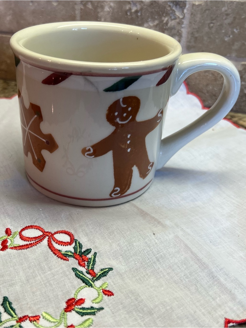 Starbucks Barista Hartstone Handpainted Gingerbread Mug